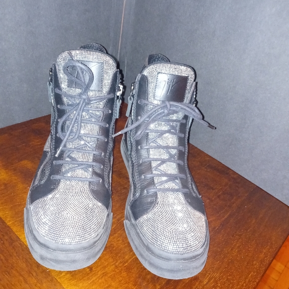 Giuseppe Zanotti 41 - Picture 2 of 11